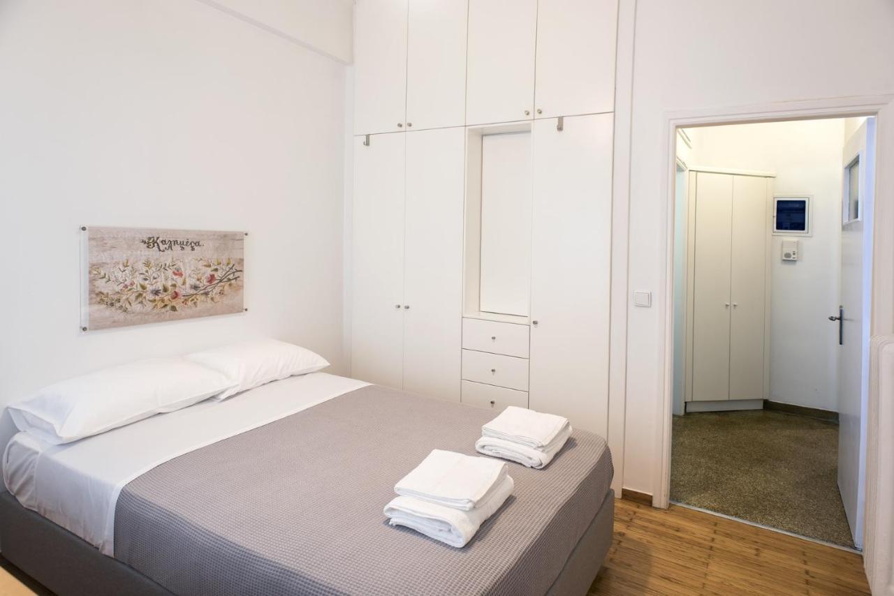Colourful Apartment Under The Acropolis Афіни Екстер'єр фото